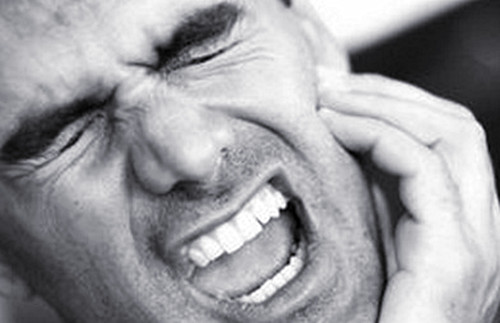 牙龈肿痛怎么消肿是上火引起的吗,口腔上火牙龈肿痛怎么办吃什么药