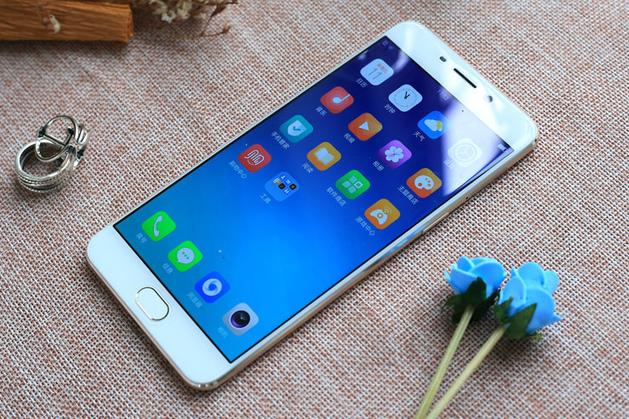 暑假换机拒绝盲目跟风,准备换新手机需要注意什么