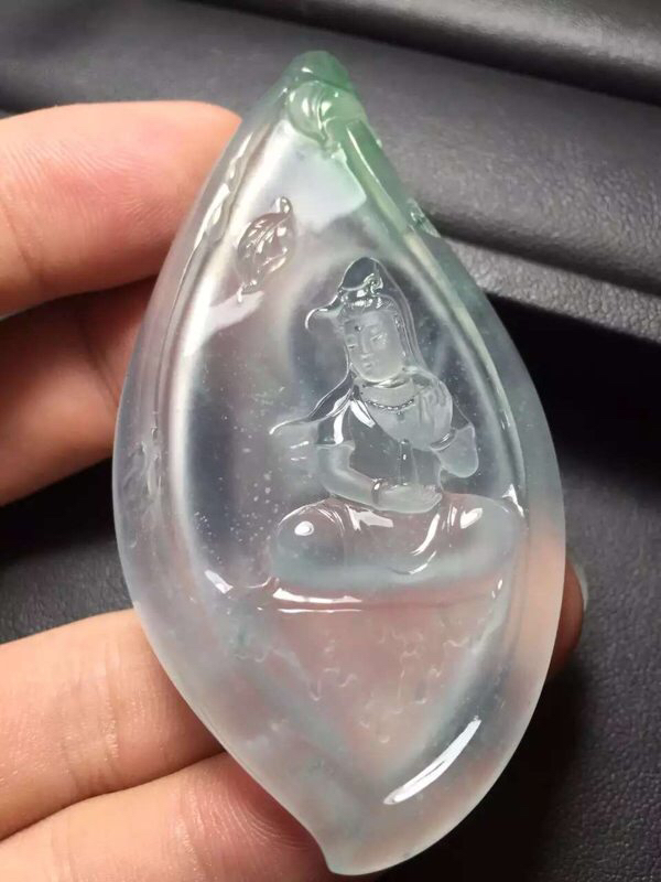 玉石男戴观音女戴佛对吗,有男戴观音女戴佛说法吗