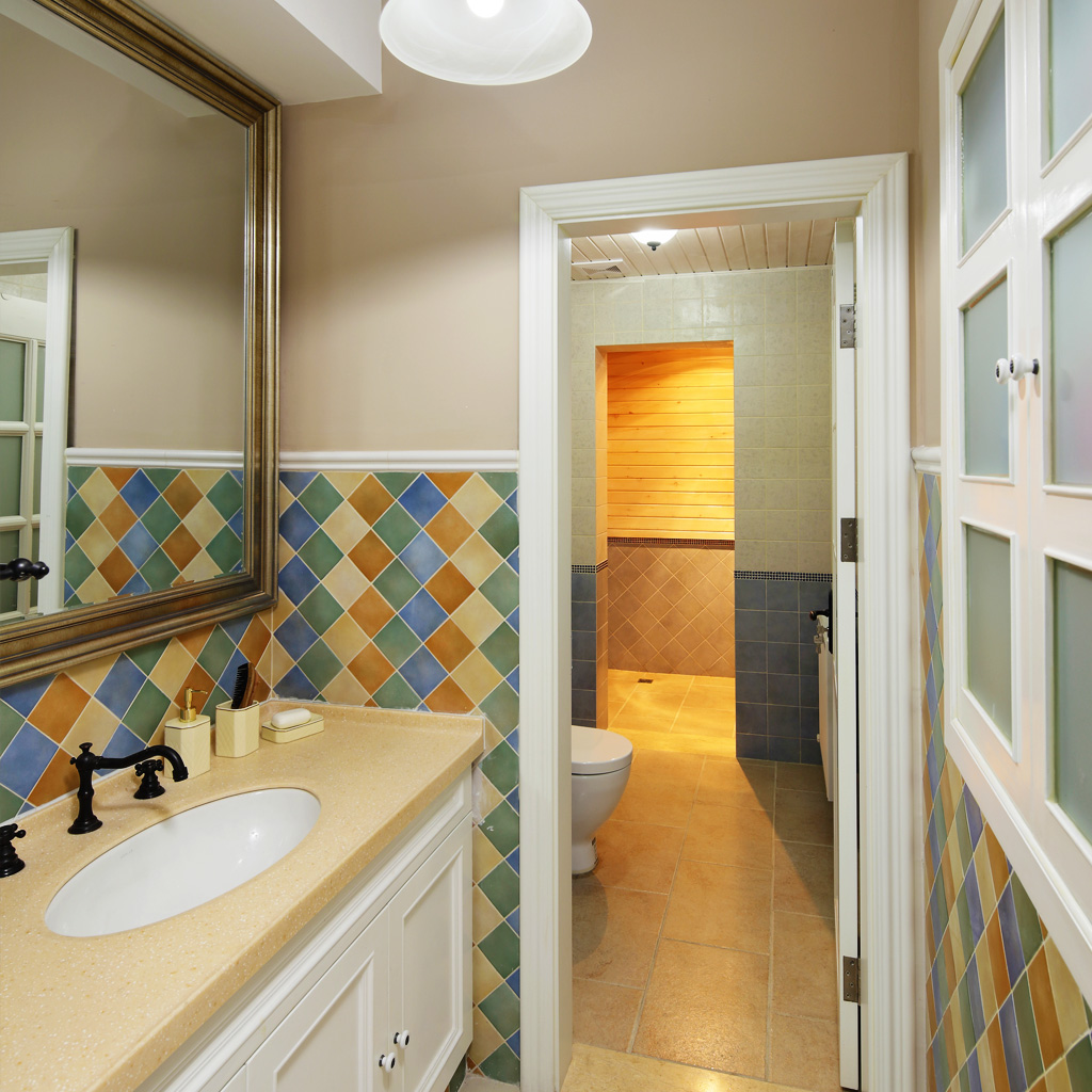 卫生间地砖缝渗水是否要砸掉瓷砖,卫生间瓷砖渗水用美缝剂管用吗