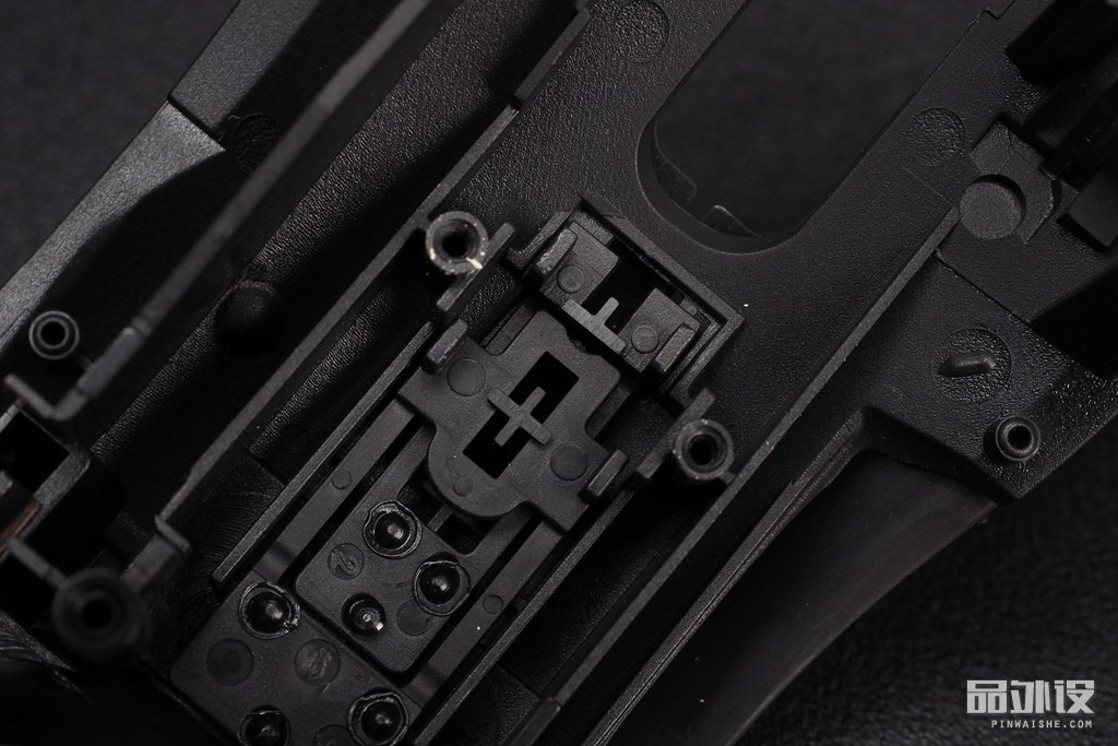 雷蛇那伽梵蛇六芒星背光灯不亮,雷蛇巴塞利斯蛇v2鼠标测评