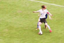 鹿晗重返17岁,鹿晗2014韩国综艺运动会踢足球