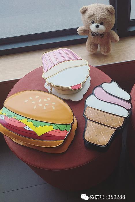 女包印花高级感,时尚女包标志图