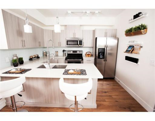 200万在温哥华买什么房好,温哥华小户型公寓价格