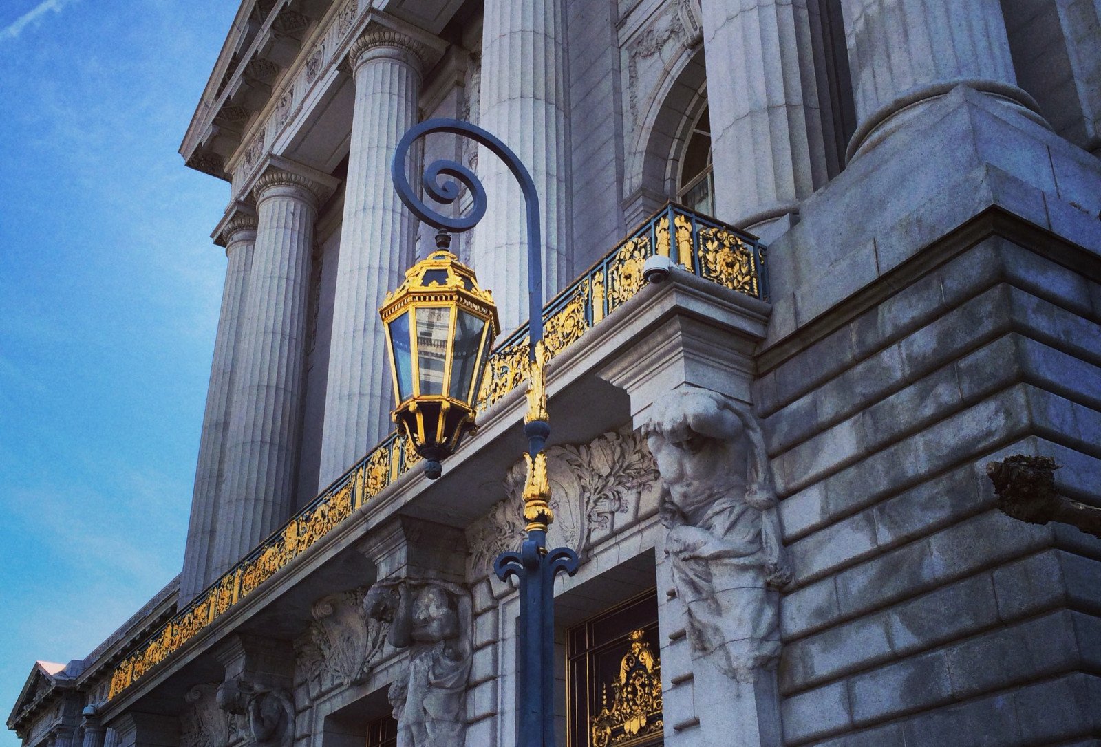 没用过的牙刷应该放哪里,牙刷要怎么放才是正确的