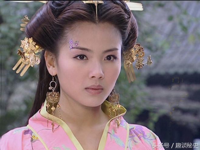 “十四万人齐解甲，宁无一个是男儿”，说的是哪个历史事件？