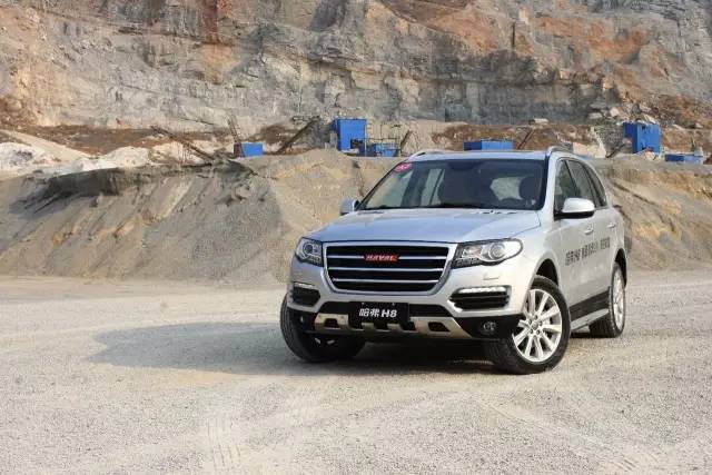 开比亚迪各车型都什么人,开什么样的车一看就没钱比亚迪