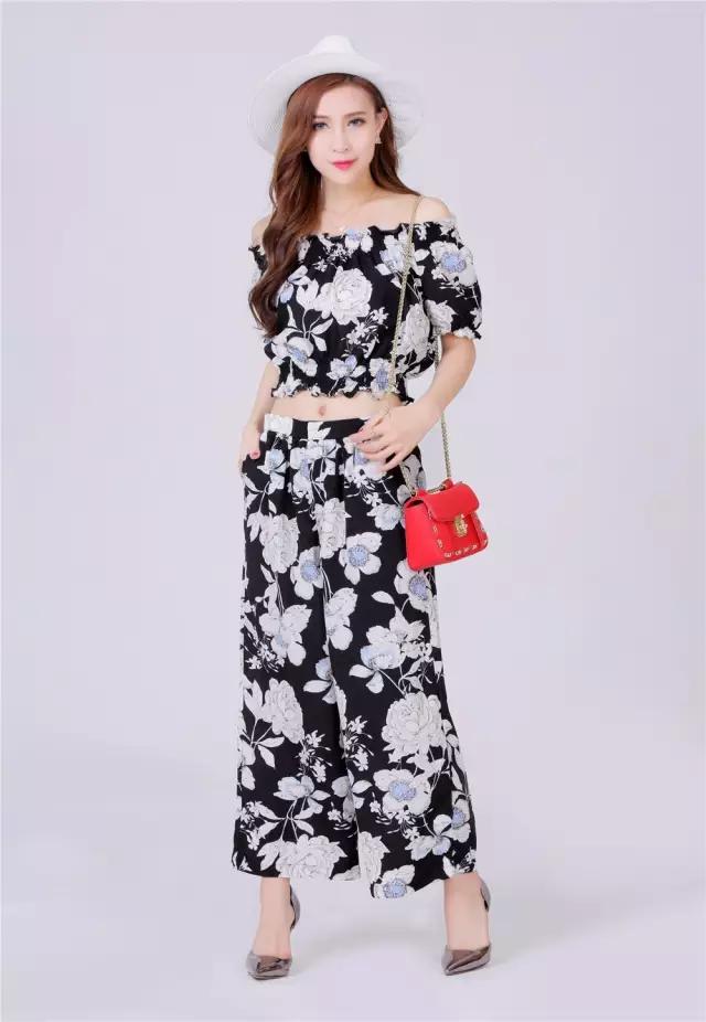 比你优秀的人都还在努力下一句,比你优秀的人都忙着努力