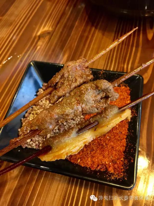 我发现了一家贼盖贼盖的串串他家的冒菜堪称神品！