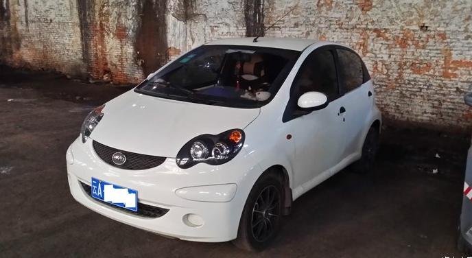 比亚迪f02015款1.0lamt,比亚迪f0性价比高