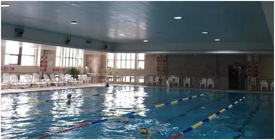 亲子游泳地点推荐成都,成都暑假适合带孩子游泳的地方