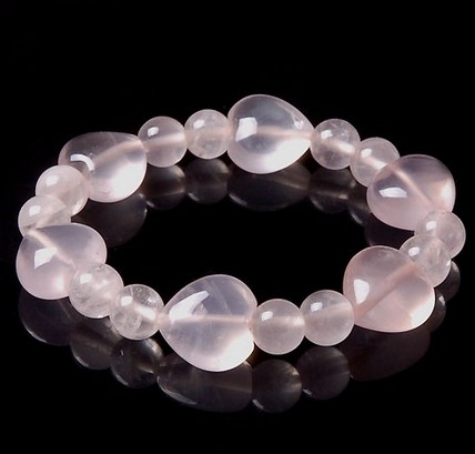 草莓晶粉晶哪个价值高,粉晶的价值