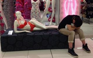 足球寡妇,足球寡妇团完整视频