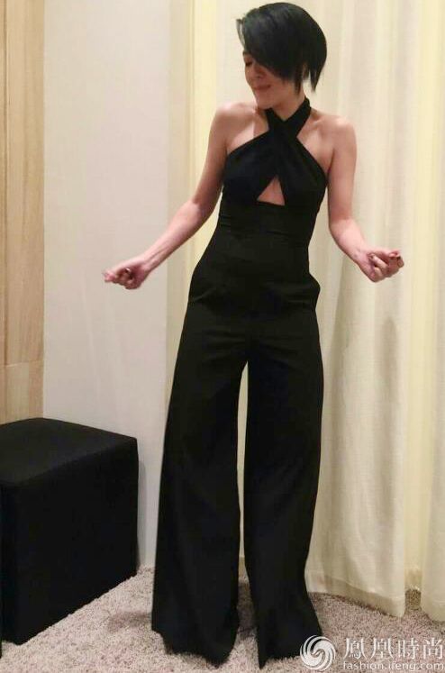 袁姗姗三个动作练马甲线,袁姗姗齐肩发型