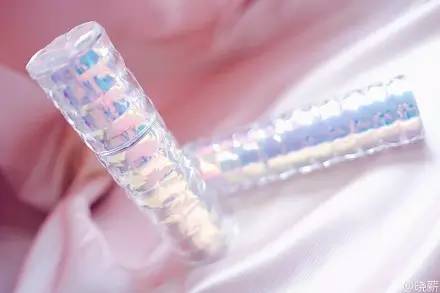 赵薇和王菲是如何成为闺蜜的,王菲和赵薇是一样的人