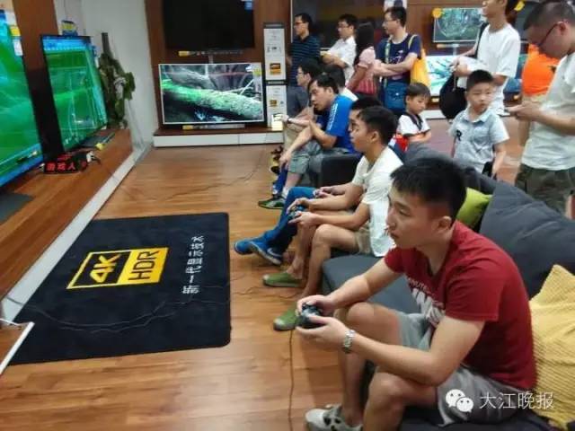 这个夏天一起看欧洲杯,这个夏天可以和你一起看欧洲杯吗