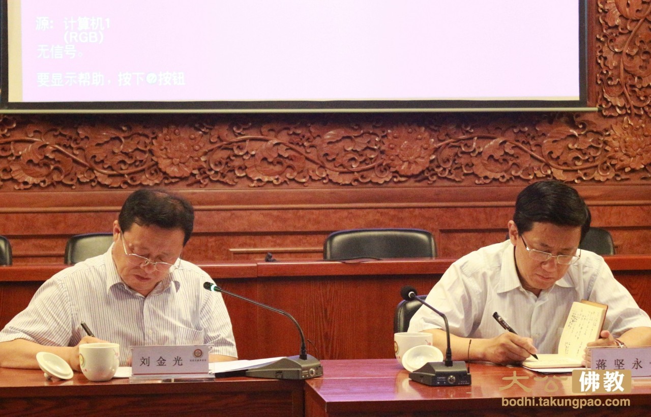 如何应对新媒体时代的挑战机遇,如何应对新媒体的挑战