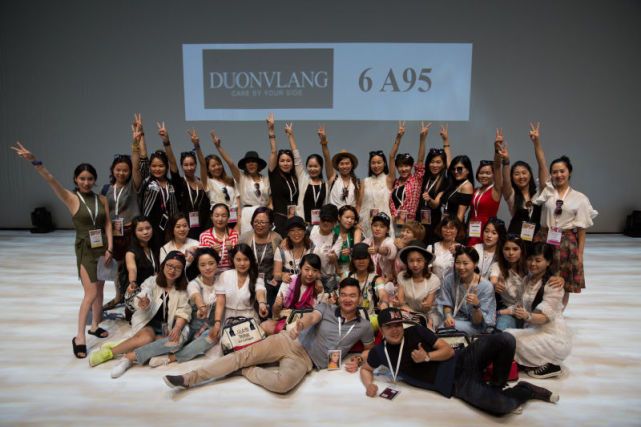 华丽内衣展,朵女郎发布会