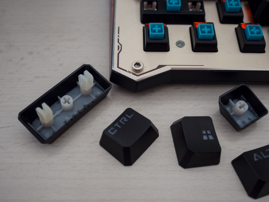 血手幽灵b840机械键盘,血手幽灵a90深度评测