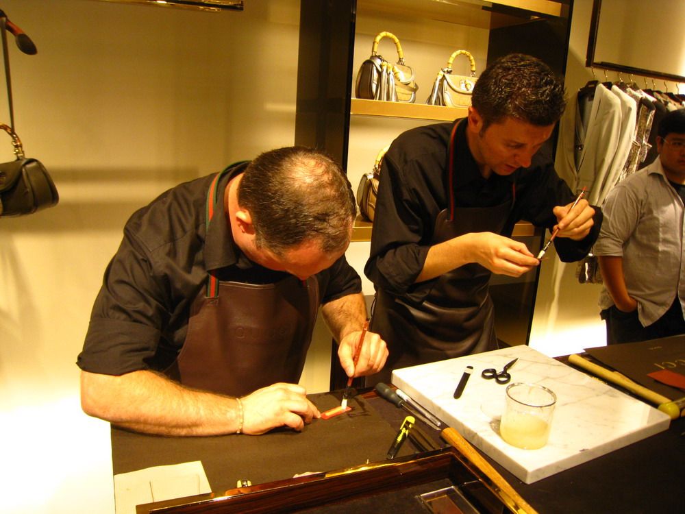 100块和1000块的照片区别,100块和1000块的高跟鞋子区别