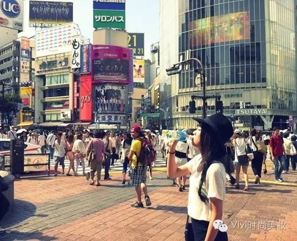 美人KANA教你旅行保养时尚穿搭