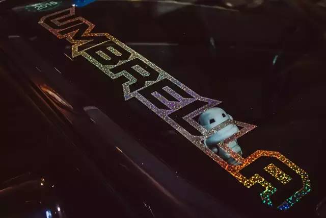 玩改装就要自己动手,玩改装的奔驰