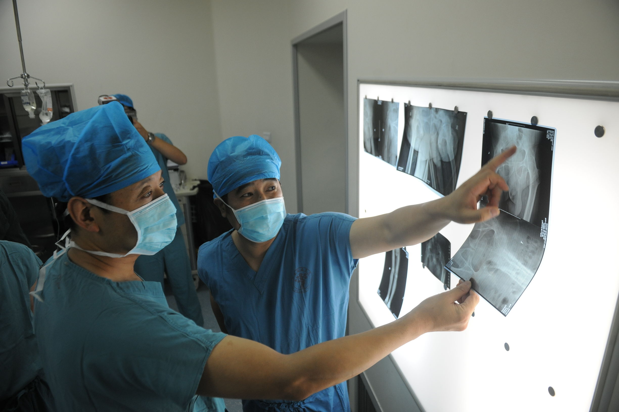 股骨头坏死能延缓几年不置换,股骨头坏死植骨术可以延缓多少年