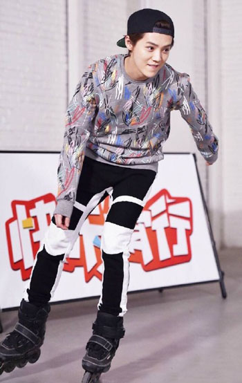 鹿不羁视频完整版,鹿不羁原创