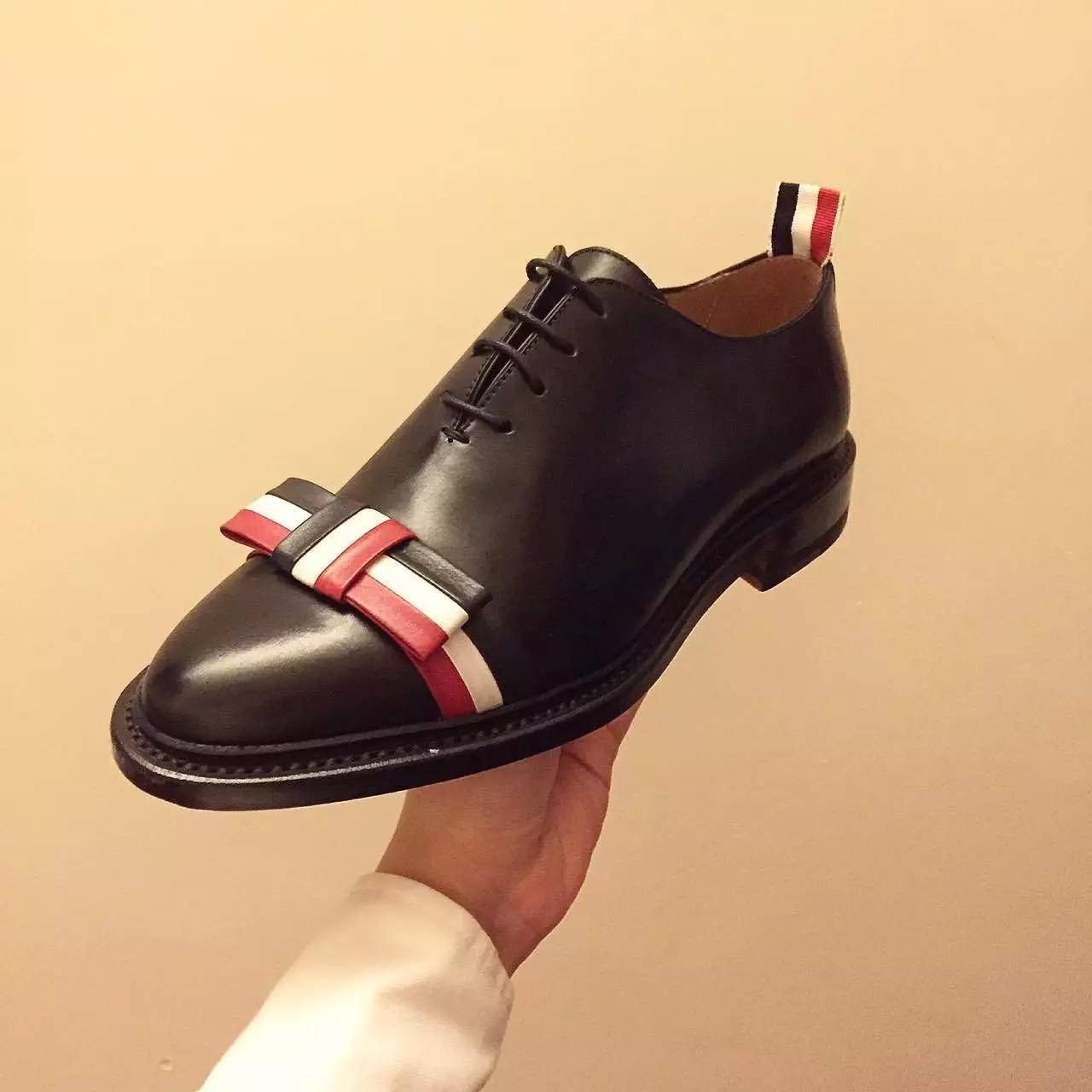 夏天快到了推荐穿什么鞋女,夏天出去玩穿什么鞋子舒服好看