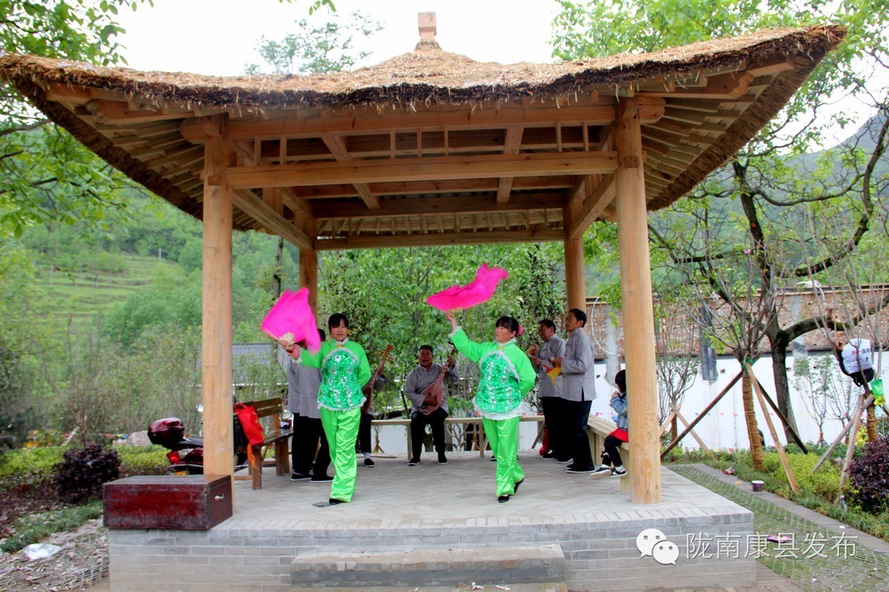 古村焕新颜，乡愁留心间