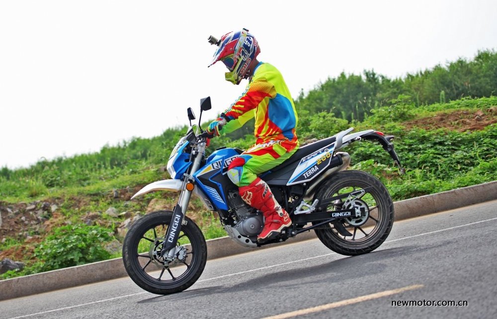 杞婚獞terra150娴嬭瘎,杞婚獞terra200