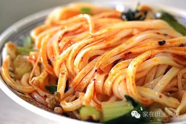 舌尖上的田王洪庆：走进灞桥洪庆十字的薛昌利凉皮店