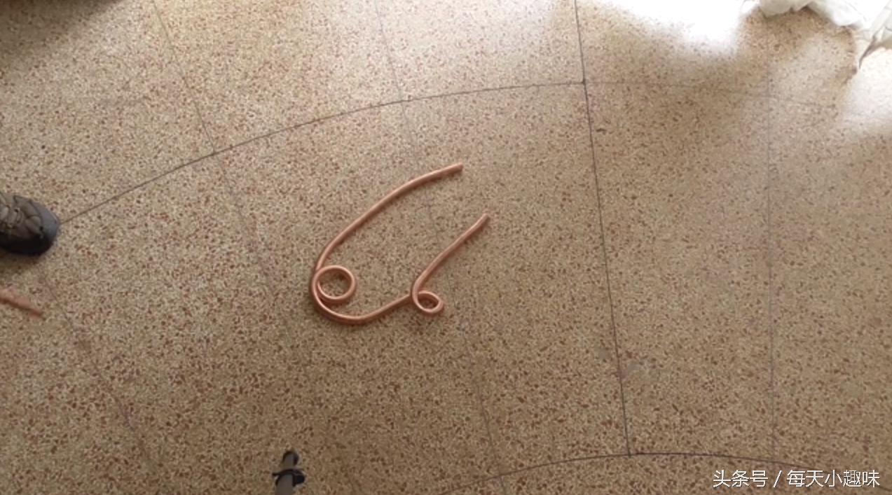 磁铁悬浮车怎么做,最简单的磁铁小火车