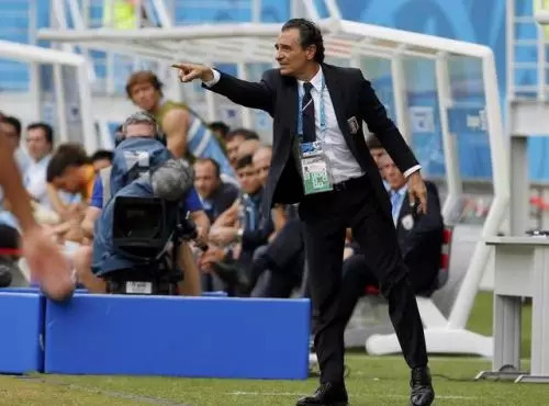 踢球的人能有什么坏心思呢,踢球不只是踢球还有人情世故