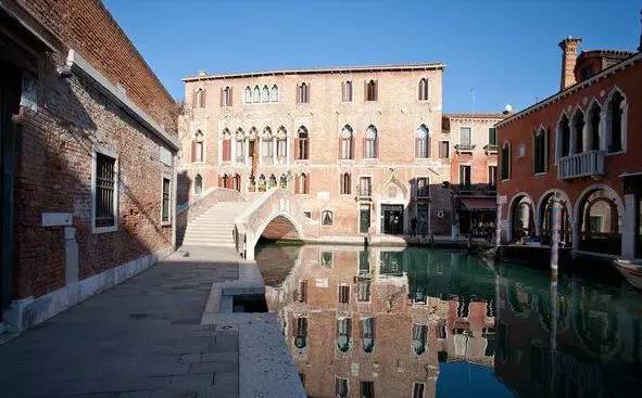 威尼斯不是水上都市吗,威尼斯旅游完全不可能见到的场景