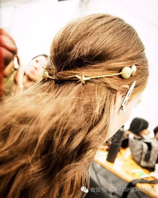 一块钱时尚套装,专柜秀场包包几百块就能买到