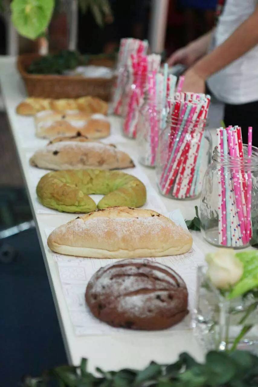 故事|离开工作十年的腾讯，她开了家不一样的面包店