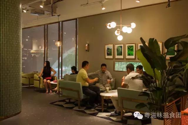 轻奢金x薄荷绿,原来你是这么一家茶饮店(文末教你刷我的卡