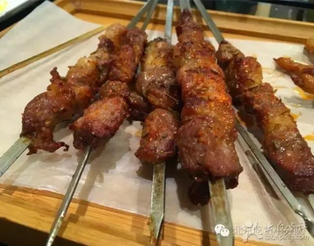 撸串最美的地方,北京烤串老字号有名的店