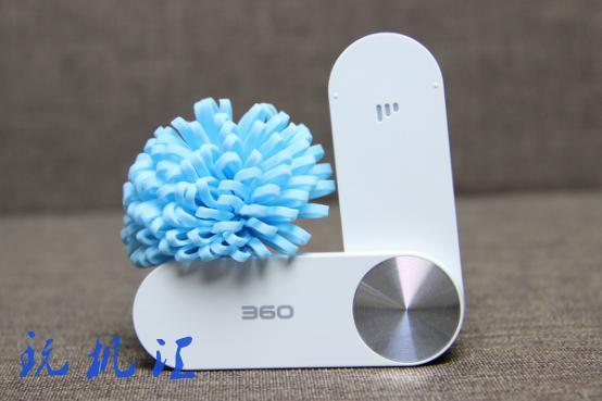 给信号充值360WiFi扩展器让家里的wifi不留死角