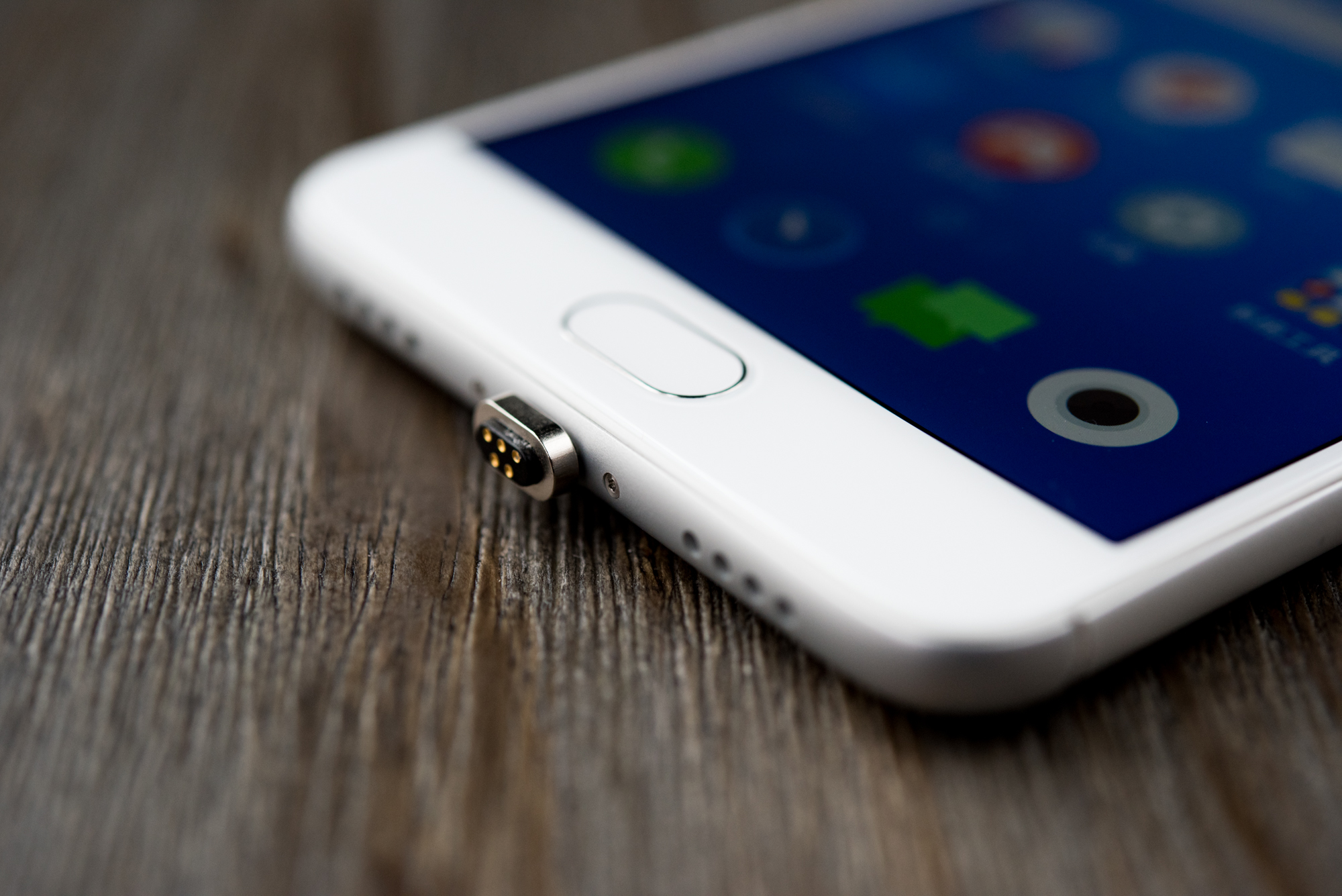 随意插,轻松拔插座