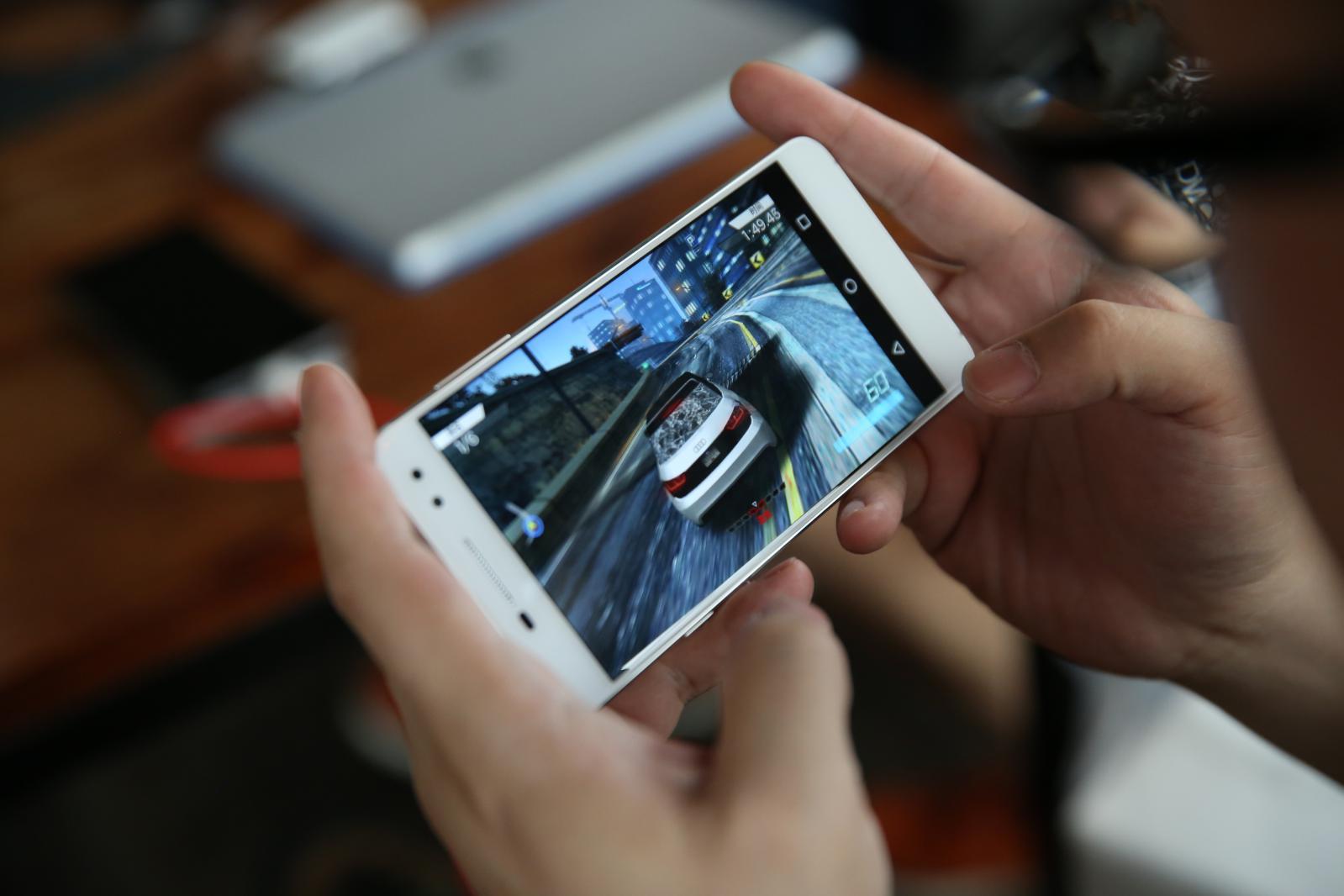 TCL寻找初现之美成都站开启为炎热的都市增添一点清凉