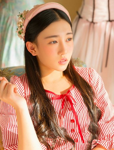 既能当中分又能当刘海的发型教程,有刘海的怎么养成中分发型