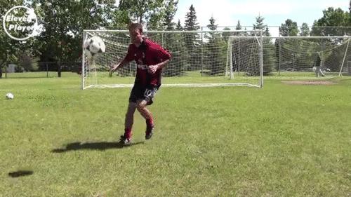 足球技巧8种最为实用的,足球防球的技巧