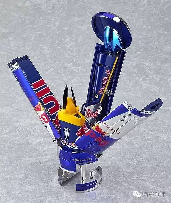 红牛易拉罐变飞机,罐装红牛可以带上飞机吗