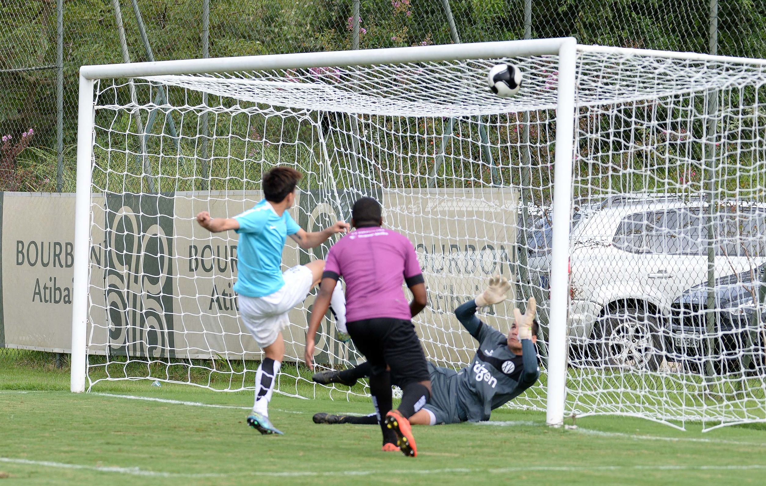权健赛后发布会,权健主教练卢森博格