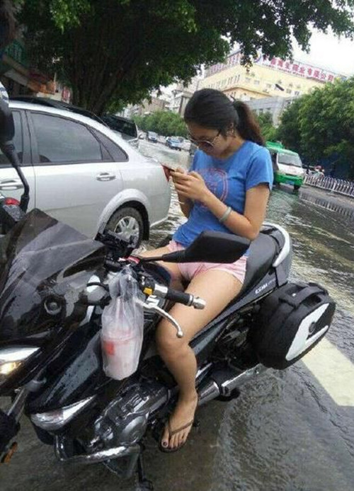 姣忔棩鍐呮兜娈靛瓙,姣忔棩鍐呮兜鎯呰瘽