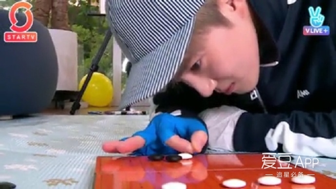 exo2018推特直播,exo分享超长介绍