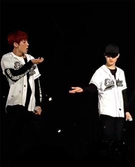 exo三巡letoutthebeast,exo三巡名场面控场完整版