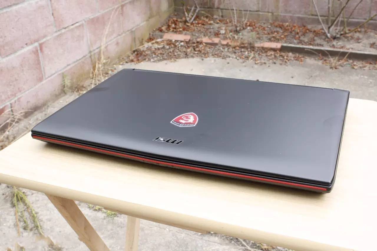 2022微星游戏本,微星和rog游戏本哪个好